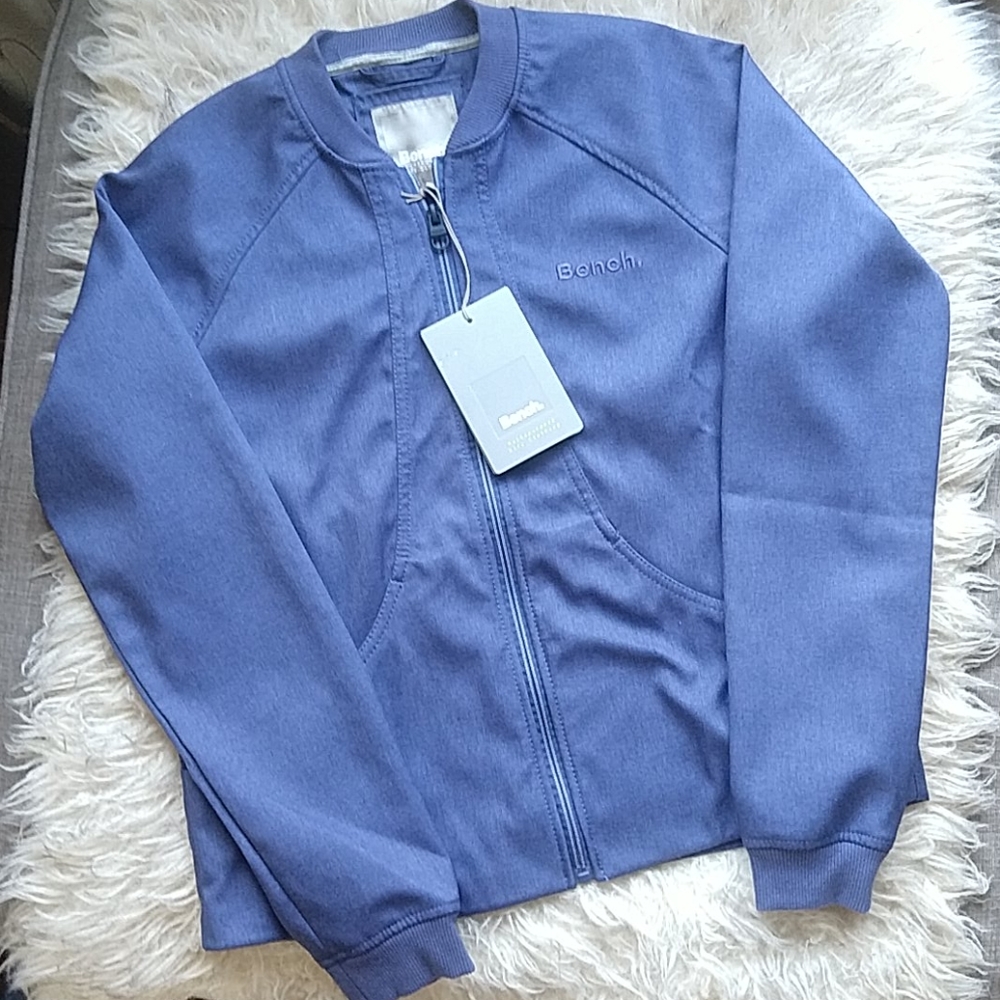 Bench Lightweight Water Repellant Zip Jacket M